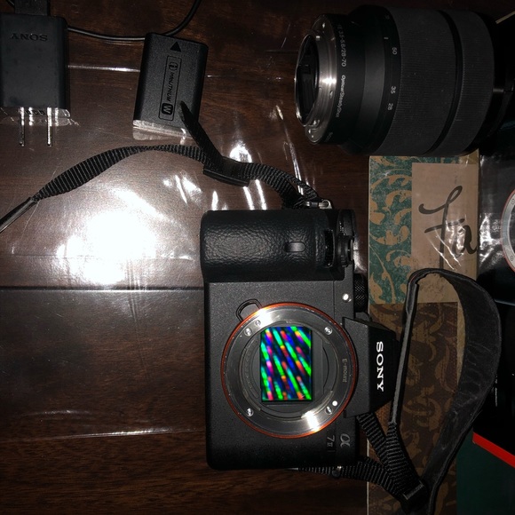 Sony a7II mirrorless full frame, with 28-70mm lens - Picture 2 of 8